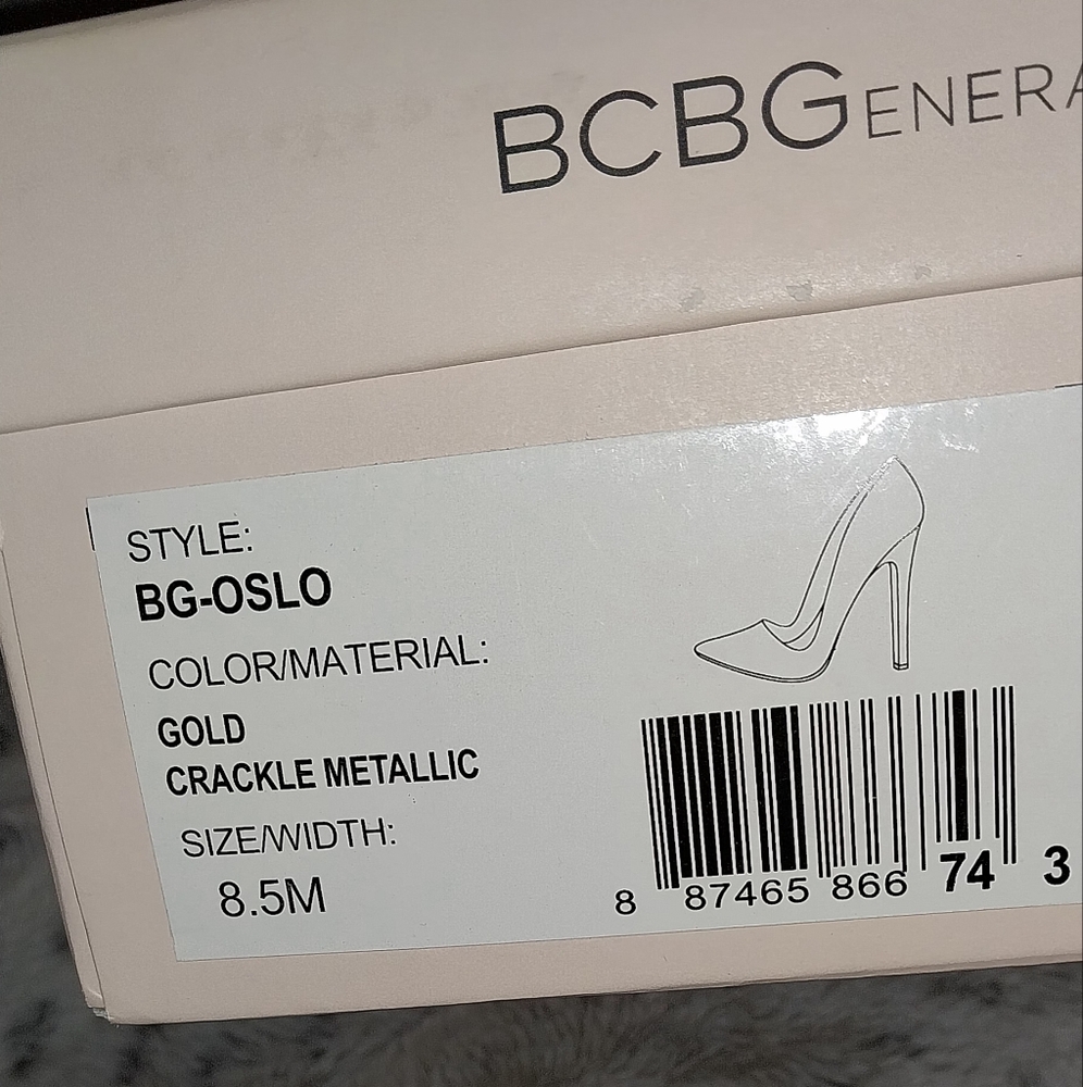 BCBG HEELS - Picture 10 of 10
